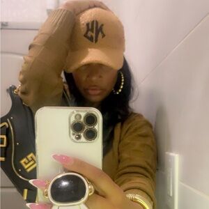 Meet your Posher, Naezen